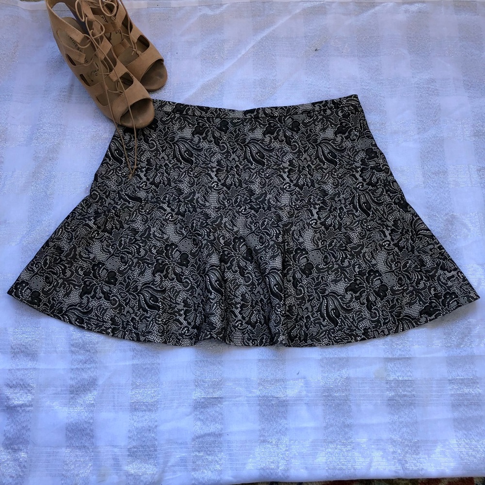 Express  Lace Skirt Black and Beige